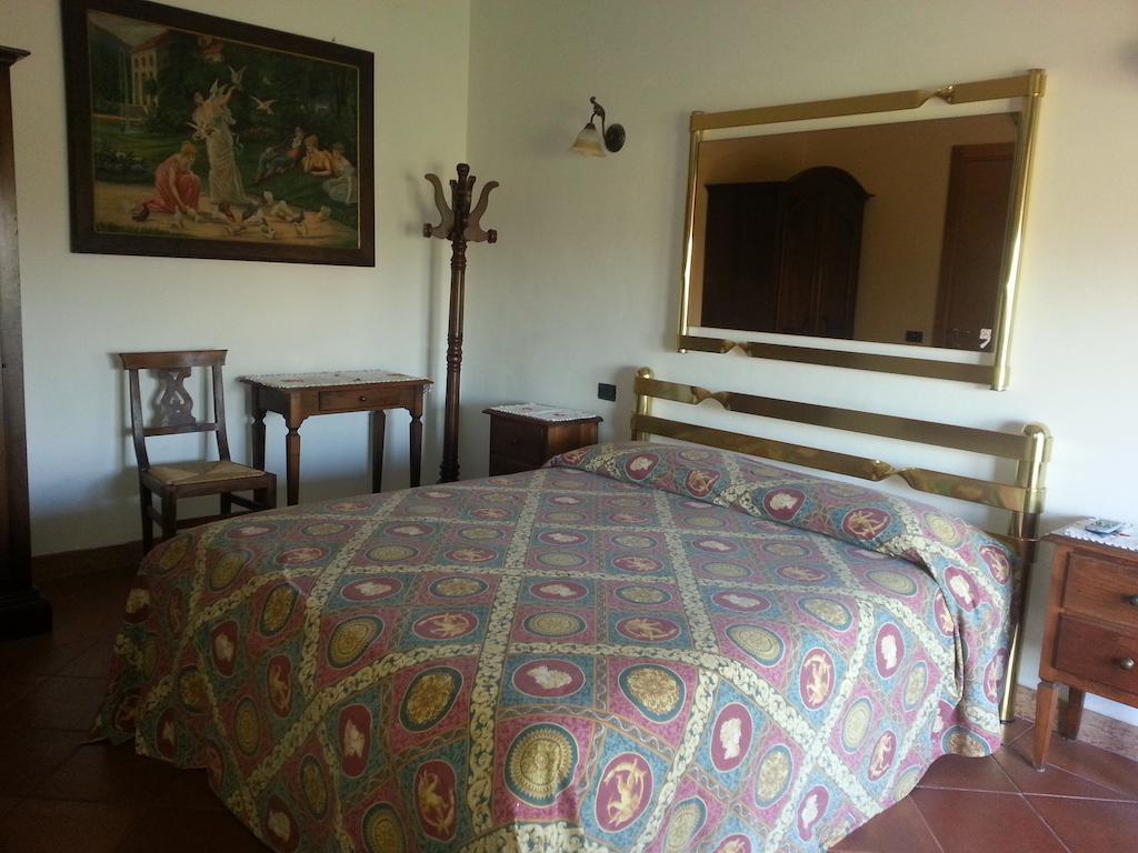 Agriturismo Corte Trincerone Villa Mantua Kamer foto