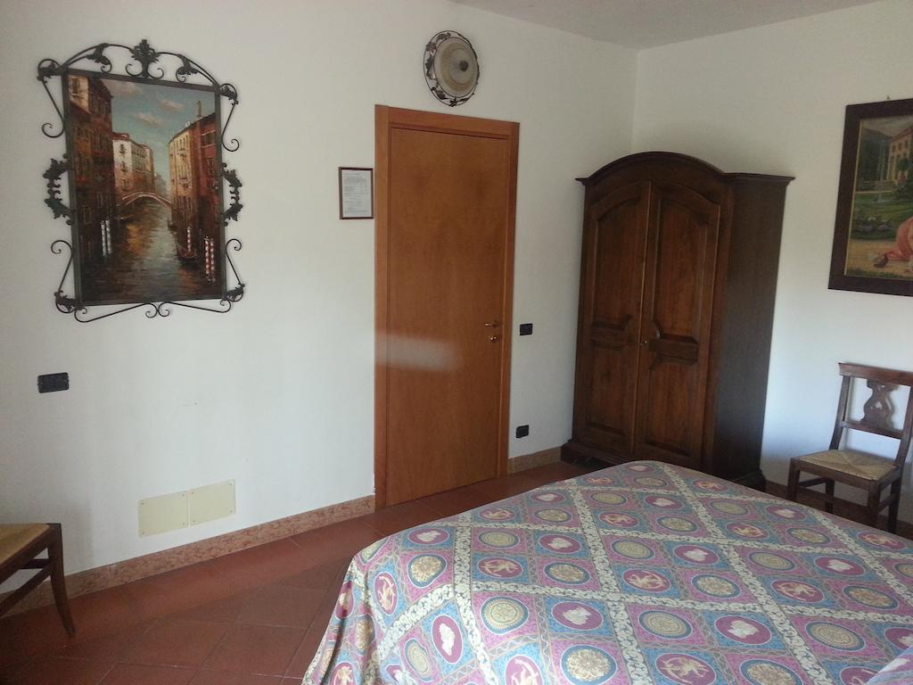 Agriturismo Corte Trincerone Mantua Kamer foto