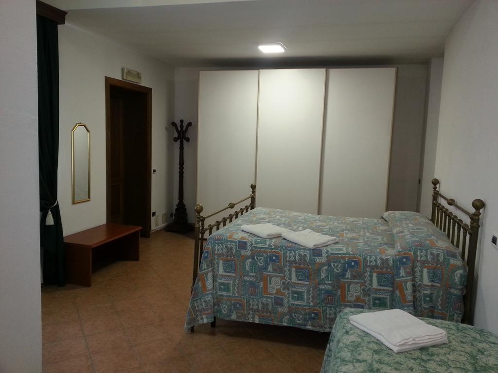 Agriturismo Corte Trincerone Mantua Buitenkant foto