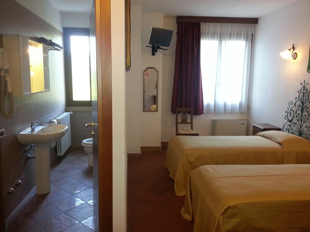 Agriturismo Corte Trincerone Mantua Buitenkant foto