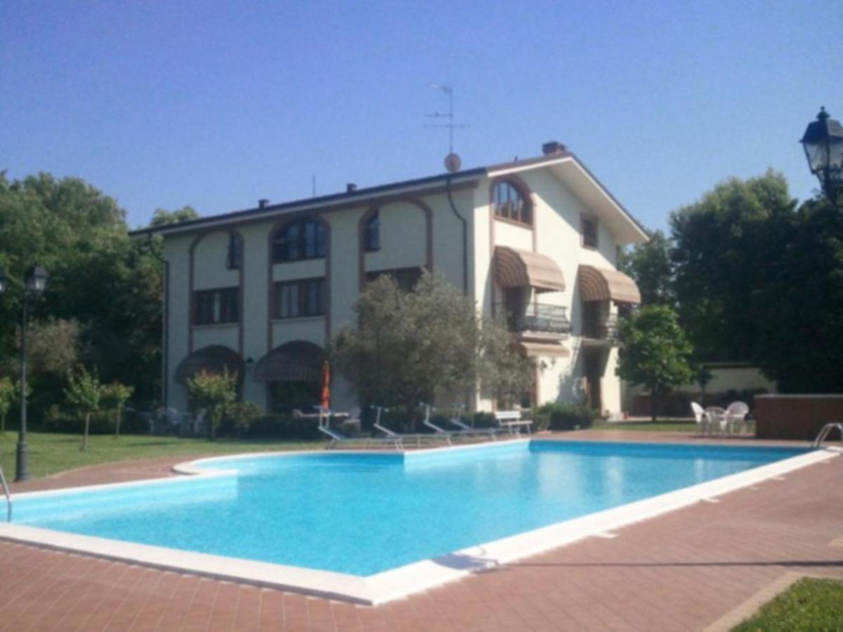Agriturismo Corte Trincerone Mantua Buitenkant foto