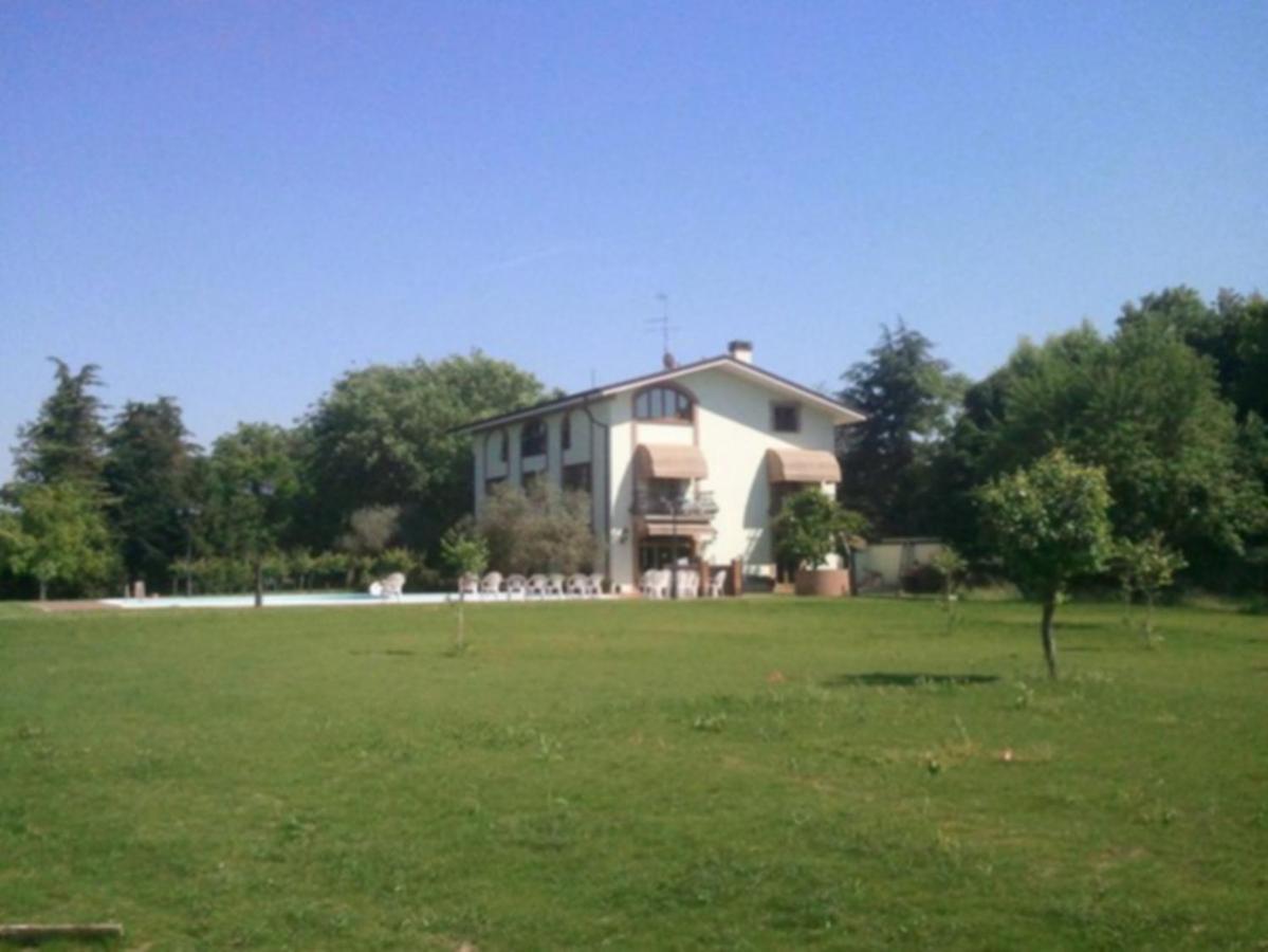 Agriturismo Corte Trincerone Mantua Buitenkant foto